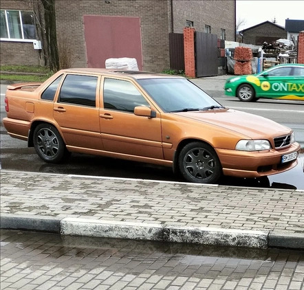 Volvo S70 cena 13300 przebieg: 325000, rok produkcji 1998 z Poznań małe 137